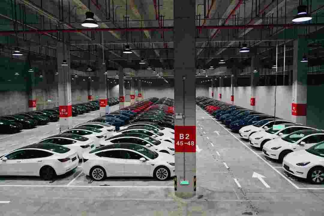 UK car production in April fell 11.3% year-on-year, with electric car production accounting for more