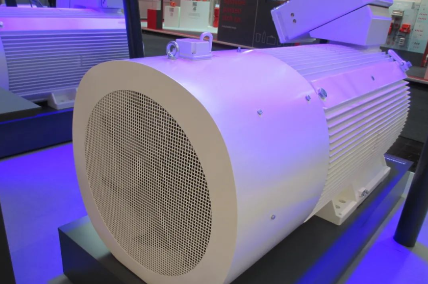 Why do motors of the same specification have high efficiency but low temperature rise?