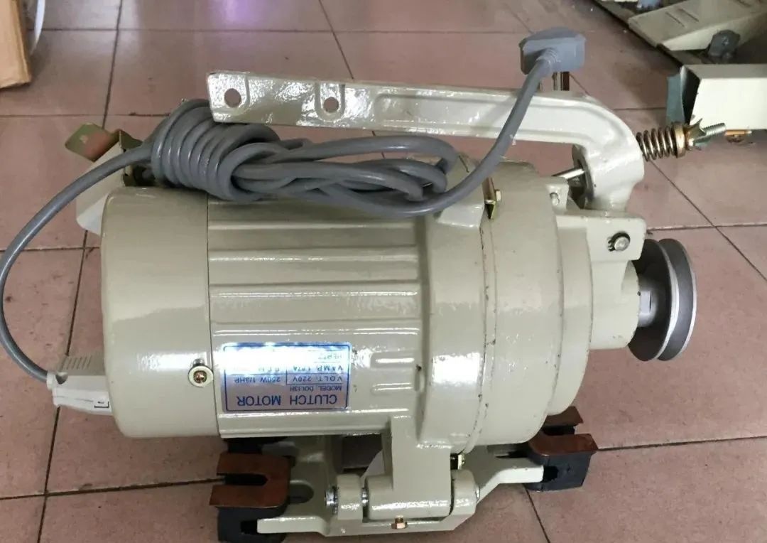 What kind of motor does an electric sewing machine use? Will the belt drive burn?