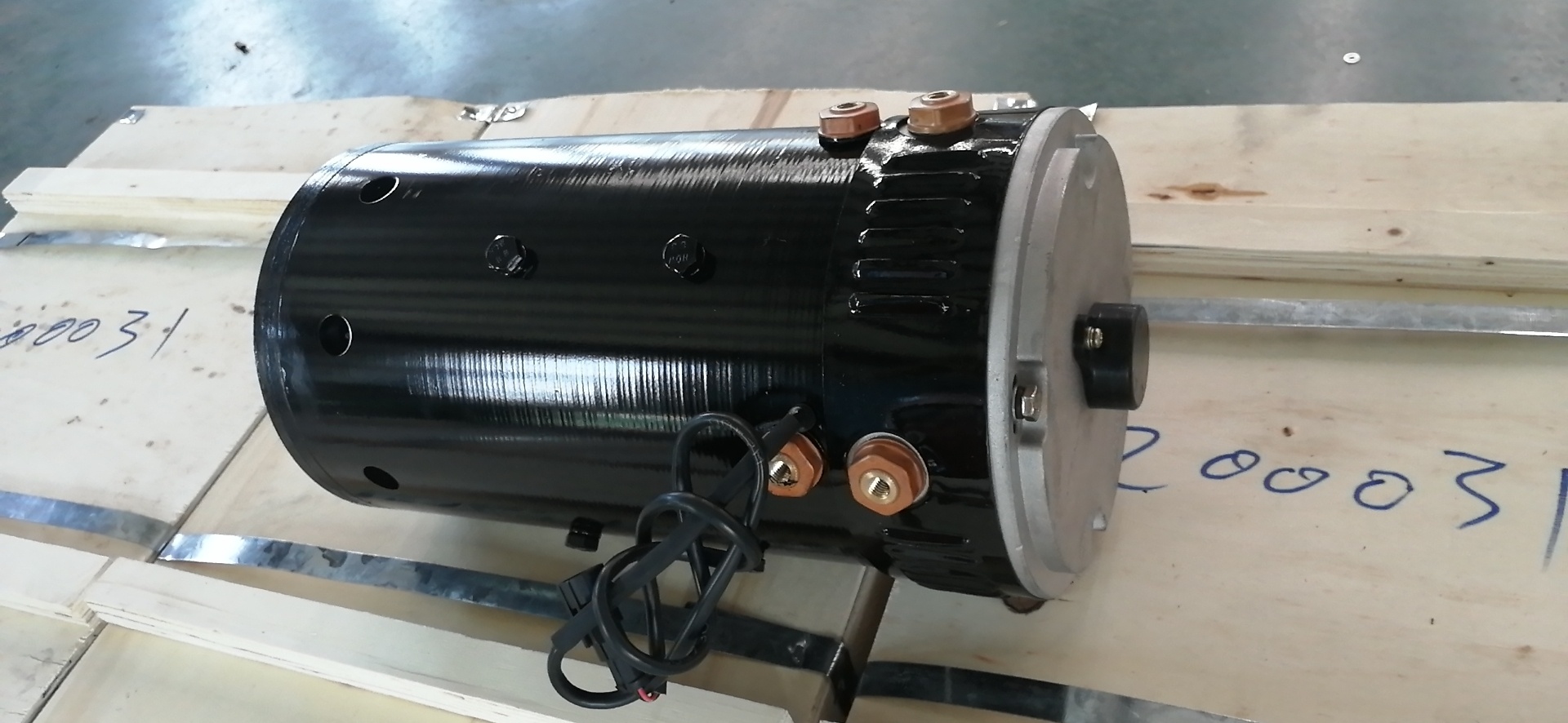 4KW48V2800rpm series exited DC motor